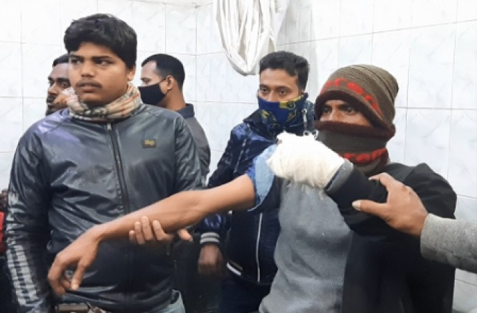 নির্বাচনী প্রচারণায় হামলা, আহত ১০ জন